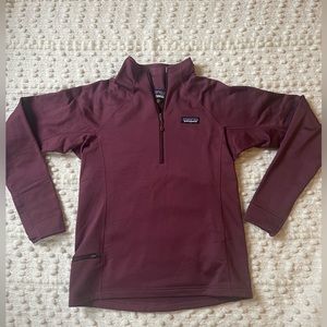 Patagonia quarter zip, women’s Small, Maroon/Burgundy